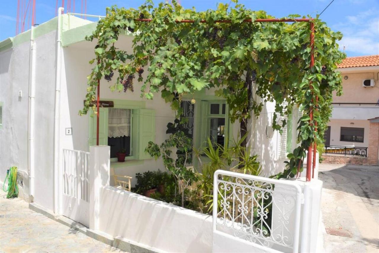 Village Home In Paradeísion Dış mekan fotoğraf